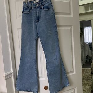 abercrombie flare jeans in medium wash size 26 short